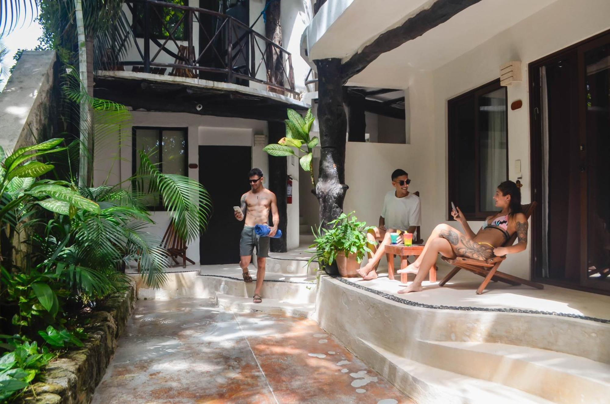 Siesta Fiesta Hotel Adults Only - 5Th Avenue Playa del Carmen Exterior foto